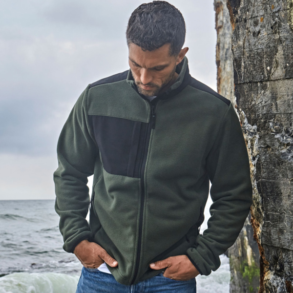 Mountain Fleece Thumbnail